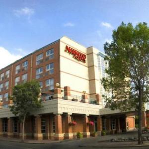 Winnipeg Art Gallery Hotels - Norwood Hotel