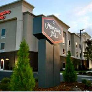 Hotels near James W. Warren Citizens Center - Hampton Inn By Hilton Lincolnton Nc