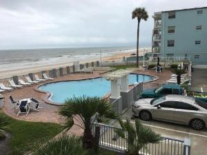 Days Inn by Wyndham Ormond Beach Mainsail Oceanfront, Ormond Beach