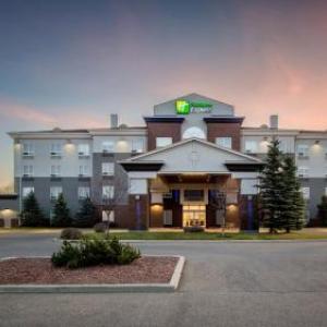 Holiday Inn Express Airdrie