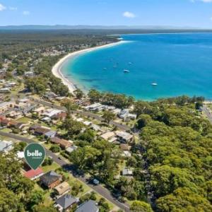 Keepin it Reel - Belle Escapes Jervis Bay