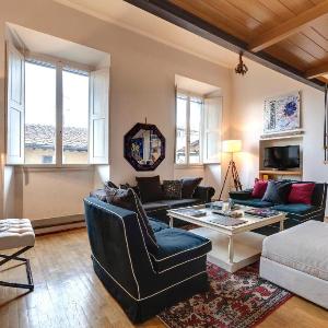 Casper Apartment by Mamo Florence