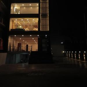 Hotel AV Royale