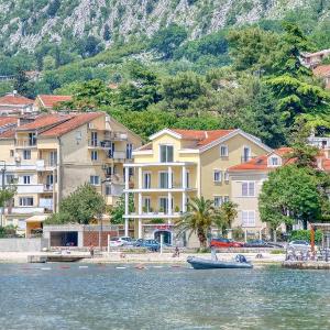 The Golden Luxury Apartments