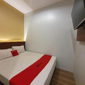 RedDoorz near Tentrem Mall Semarang