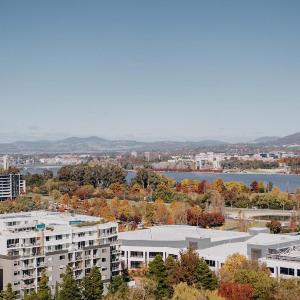 1-Bed with Amazing Views Gym BBQ & Parking