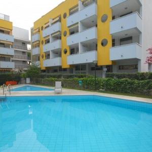 Flat with balcony and shared pool