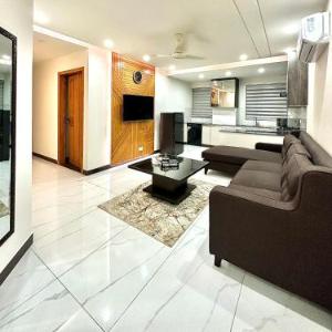 Lux Haven Apartments in Lahore near Gulberg - Exclusive Spaces for Exceptional Stays