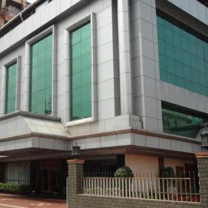 Hotel Grand Seasons