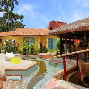 Pandora Lifestyle Hotel
