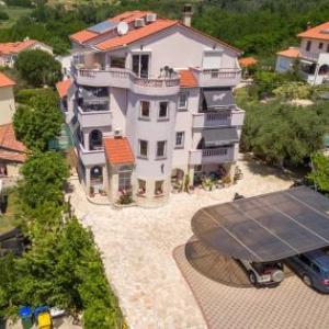 Apartments for families with children Lopar Rab - 20830