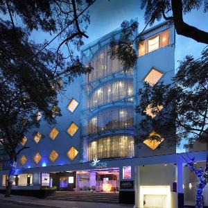BluPetal Hotel
