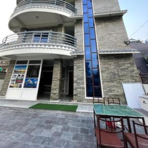 Hotel Pokhara Suites