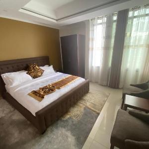 IZA Serene city centre apartments