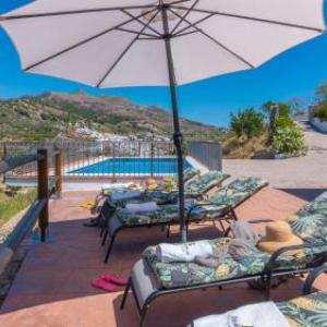 Casa Rural Moreno Canillas de Albaida by Ruralidays