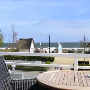 Maris Ferienwohnung Nr 48 OG mit Balkon und Meerblick