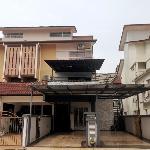 5 stars batu caves homestay 