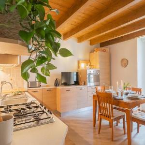 Luini 7 by Rent All Como