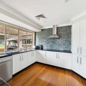 Relaxing Spacious 3BR Getaway Retreat