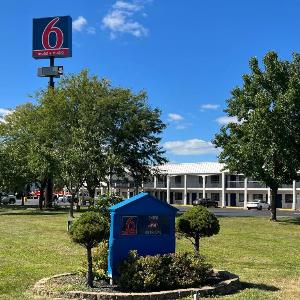 Studio 6 Suites - Lafayette IN
