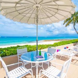 Cocoplum #5 - 2BR Oceanfront Condo on Seven Mile Beach