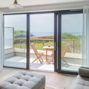 Apartment 14 Withie Cove
