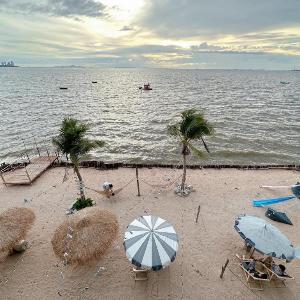 Golden Dragon Beach Resort Pattaya (Bang Lamung)
