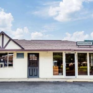 Scottish Inns Collinsville - Martinsville