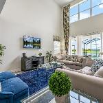 Luxury Storey Lake Retreat - Spacious Disney-Near Orlando