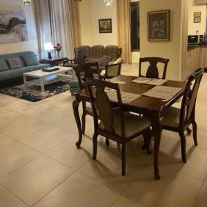 Home away from home with a Beautiful Balcony View 3 bedrooms 2 bathrooms