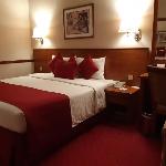 Deluxe Room Near Ghurair City 1 Bus Station Dubai