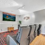 Red Oak Ridge Hot Tub Pool Table WIFI 560 FREE tickets each paid day!!!