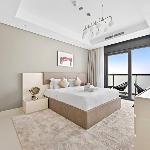 StoneTree - Luxurious 2 BR Apartment with Stunning View Dubai