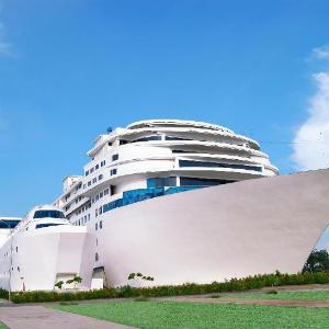Pacific Palace Hotel