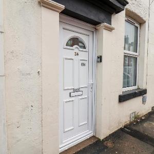24 Trafalgar Road
