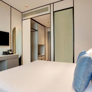 Executive Suite Near Nostalgia Cafe