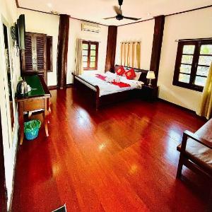 Vieng Savanh II Hotel