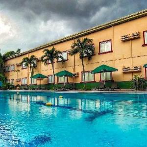 Holiday Spa Hotel