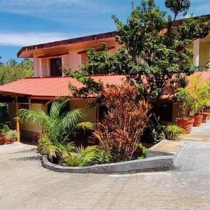 KWETO ANUBANDHA a homestay 3 bedroomhall and Kitchen