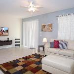 Stunning 5 Bd Home w Pool Close to Disney 4822