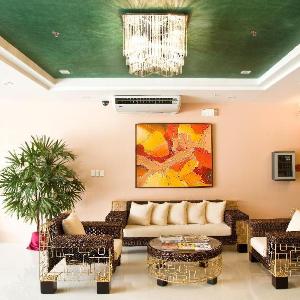 Allure Hotel & Suites