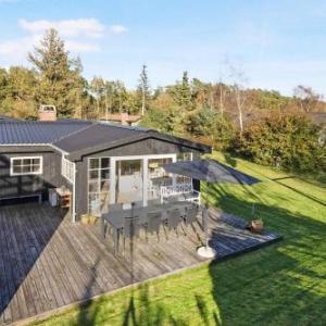 Lovely Cottage In Hals 250 M To The Beach