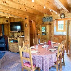 Les Gets - Chalet familial aux pieds des pistes 9 personnes - FR-1-623-51