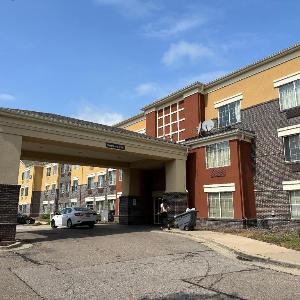 HomeTowne Studios Southfield