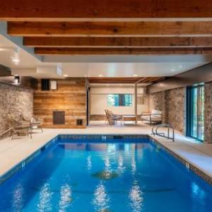 The Incline Lodge