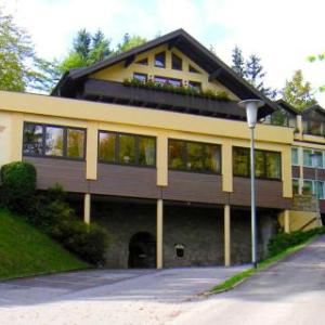 Hotels near Eisstadion Landsberg - Hotel Holl