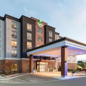 Holiday Inn Express Hotel & Suites Milton