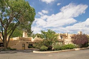 Sagebrush Inn & Suites, Taos