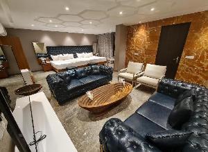 Hotel Royal Castle Grand, New Delhi