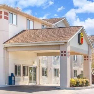 Super 8 by Wyndham West Middlesex/Sharon Area